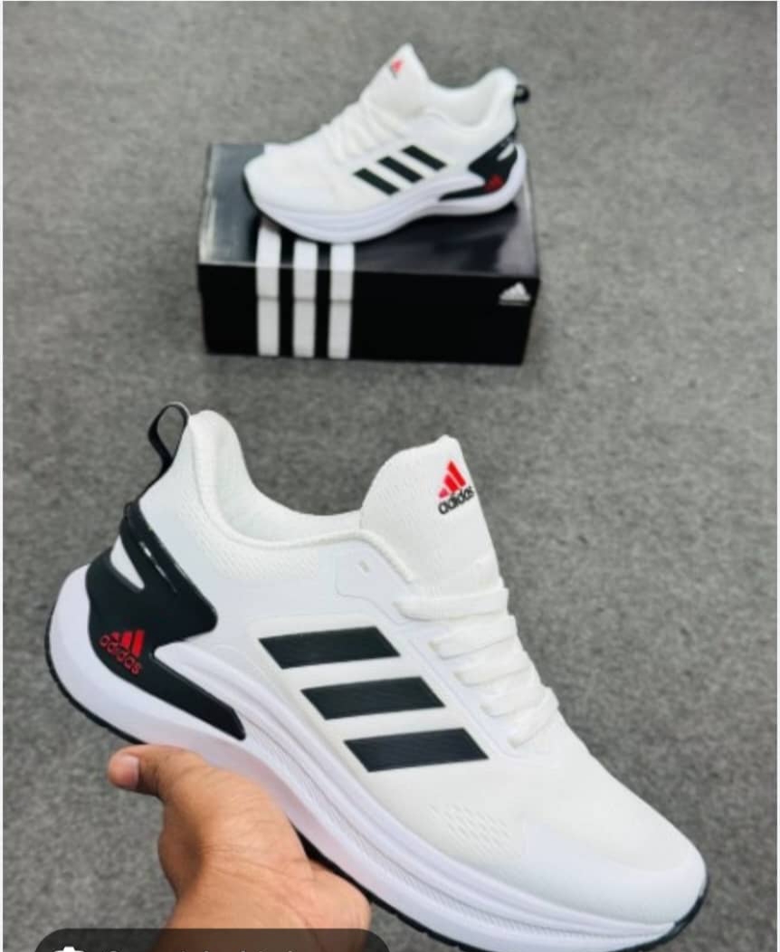 Adidas Marathon V2 sneaker