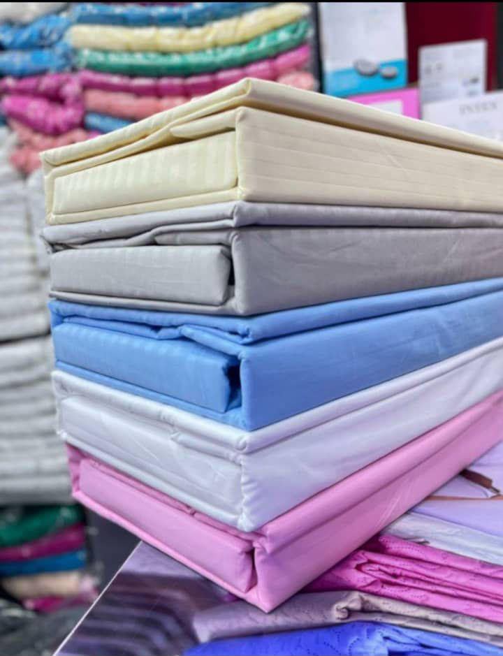 6 pieces striped satin-weave cotton bedsheets / hotel collection