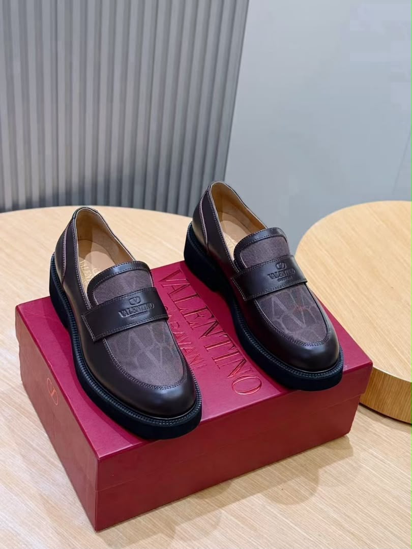 Valentino Garavani Toile Iconographe Loafers