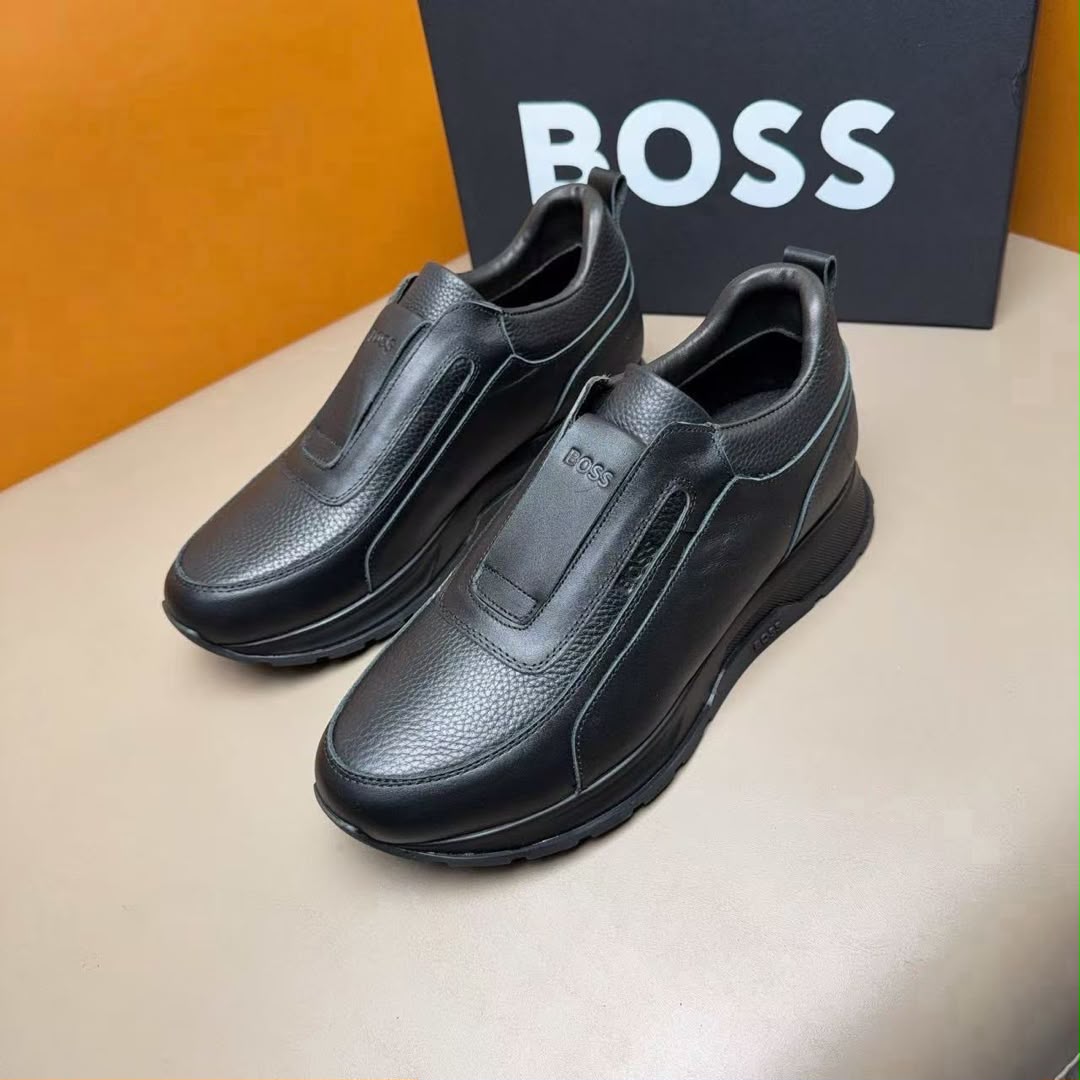 Laceless  leather sneakers.