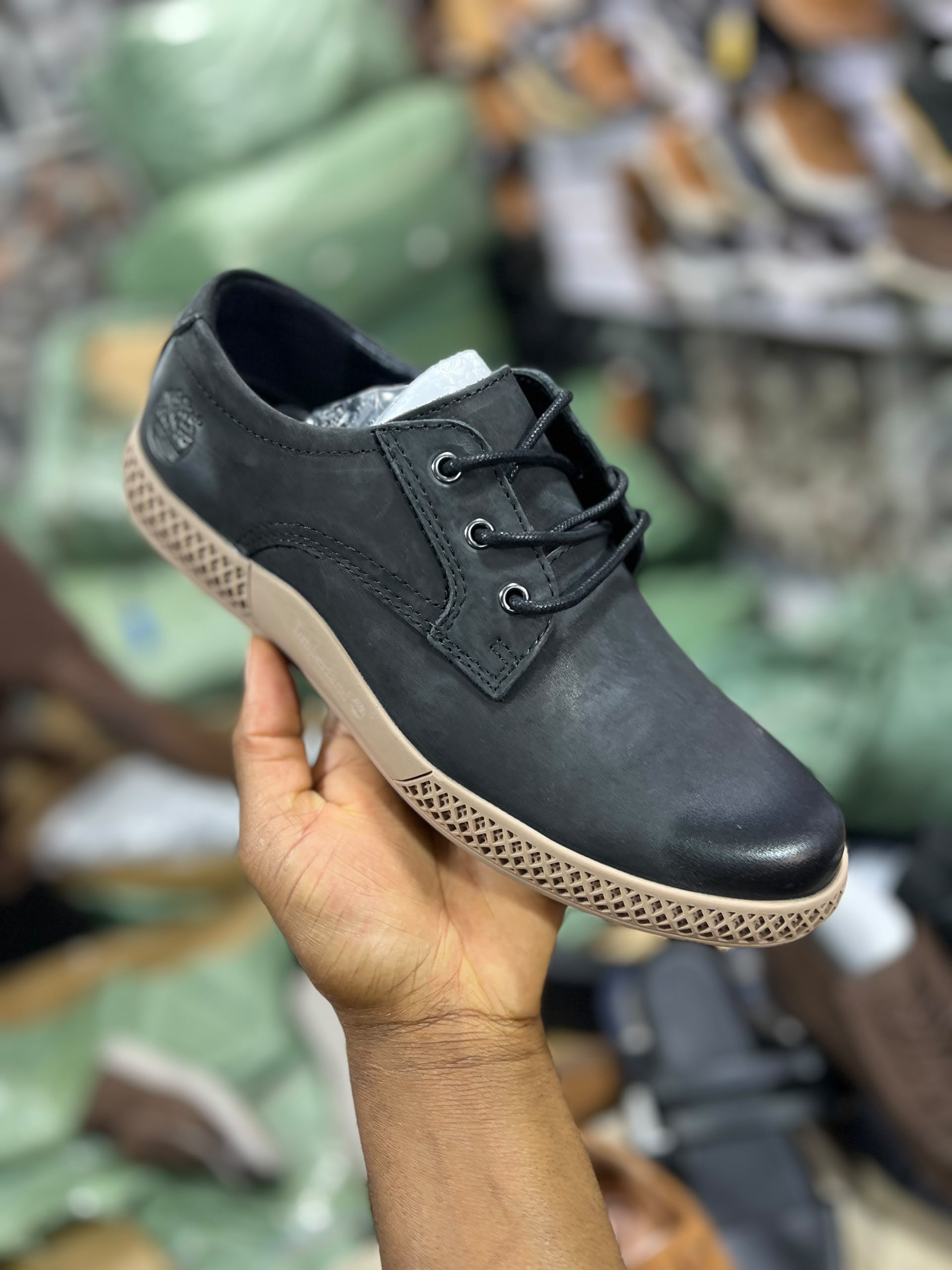 Men's leather lace-up shoes
