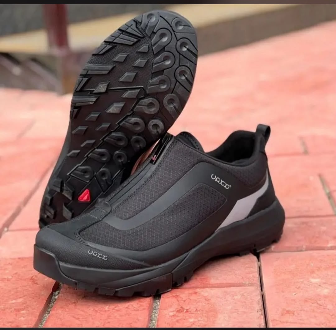Outdoor slip-on sneaker