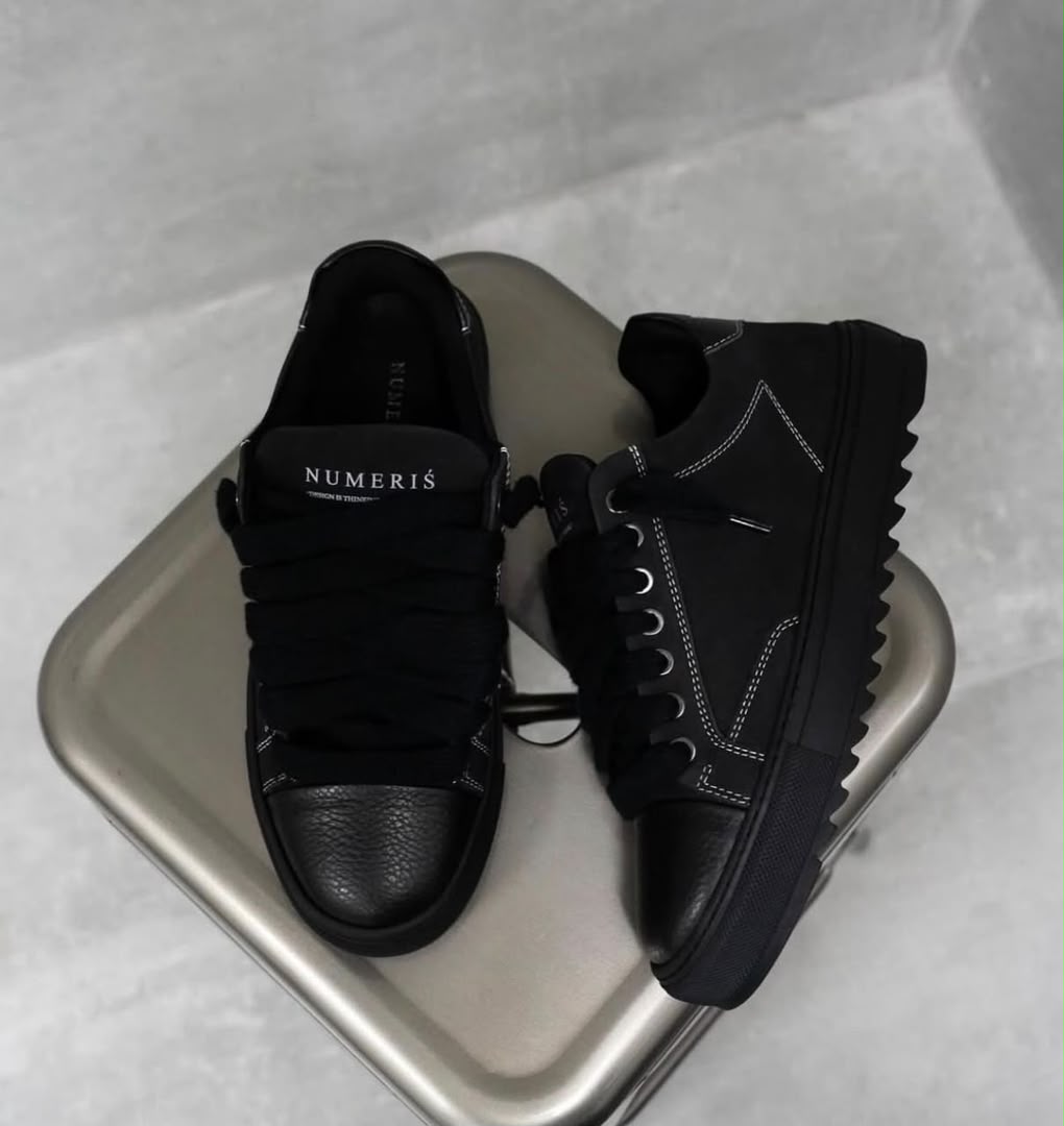 Numeriś Atelier Carbon black sneaker