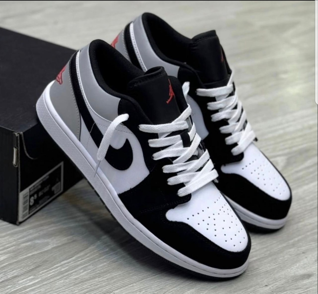 Nike Air Jordan 1 Low SE
