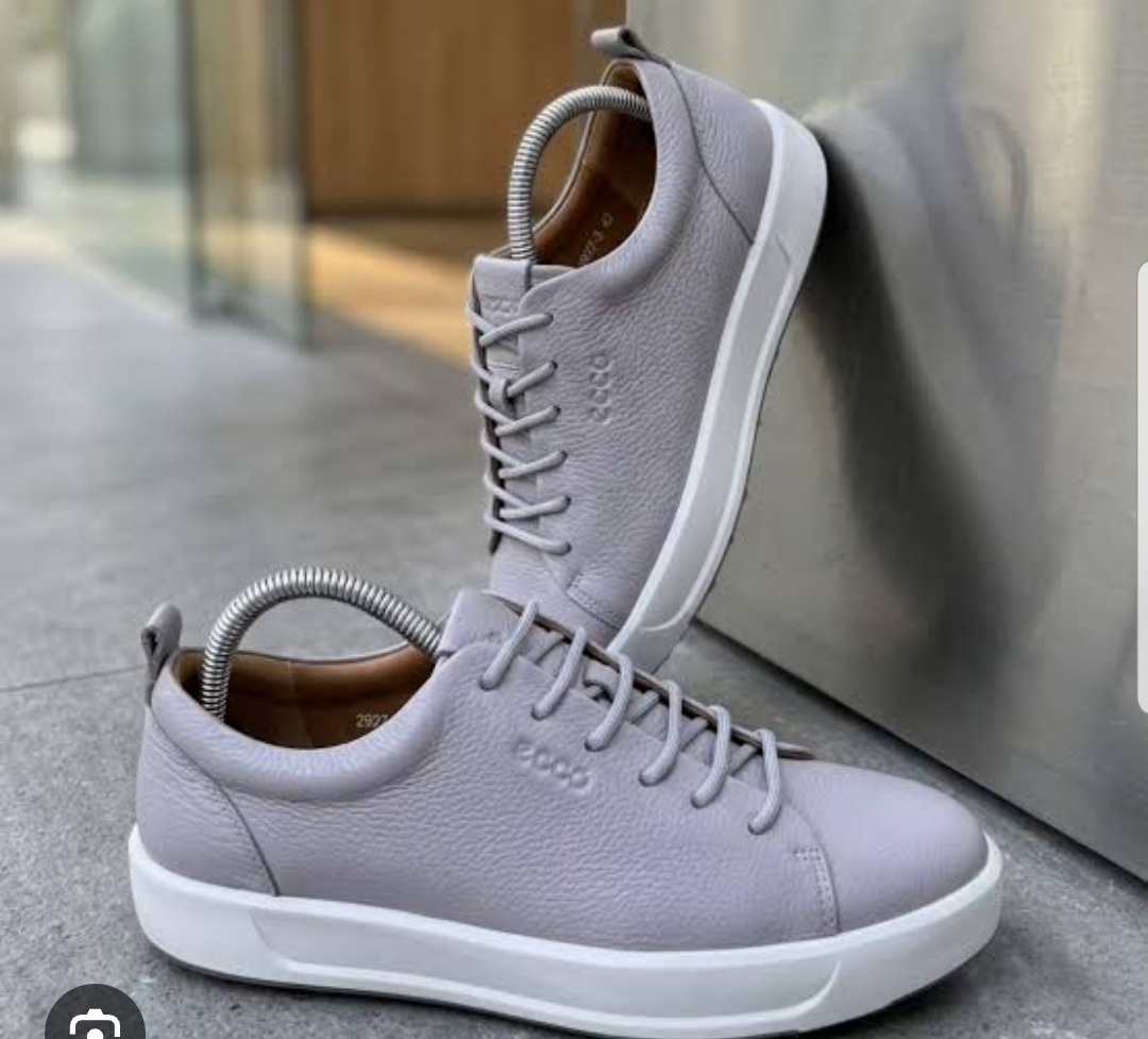 Gray ECCO pebble-leather casual